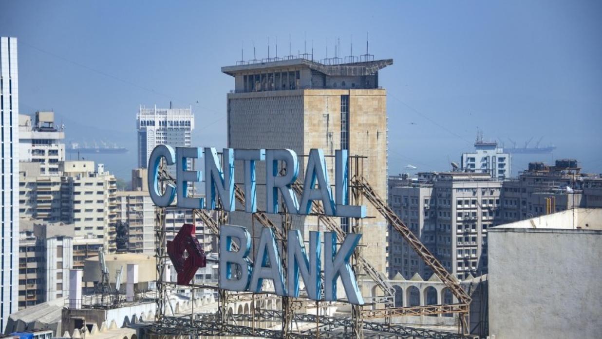 ماهیت شغل مشاور حقوقی بانک