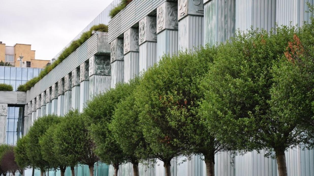 نمونه رای برائت وکیل از اتهام بی حرمتی و عدم رعایت نزاکت در نگارش لوایح قضایی